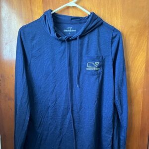 vineyard vines blue long sleeve with hood tee